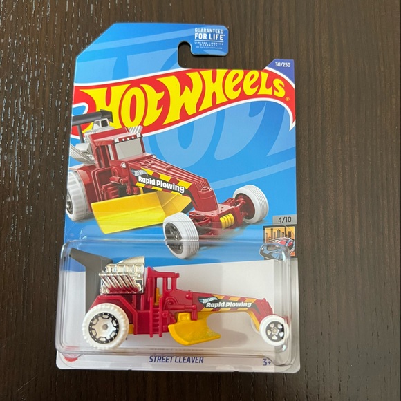 Hot Wheels #30 HW Metro #4 Red Street Cleaver - Picture 1 of 5